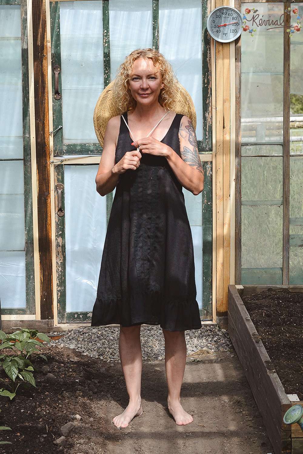Cotton Lake Dress in Noir - Image 6