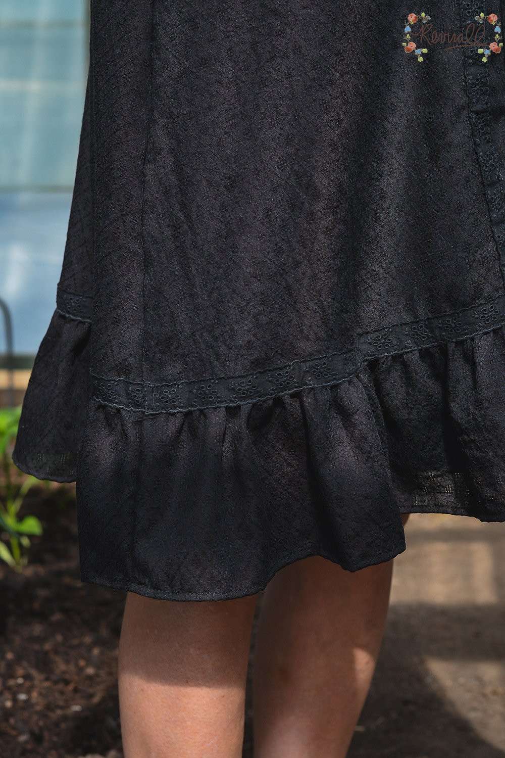 Cotton Lake Dress in Noir - Image 7
