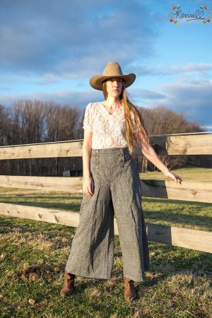 Linen Riding Skirt in Pepper - Small